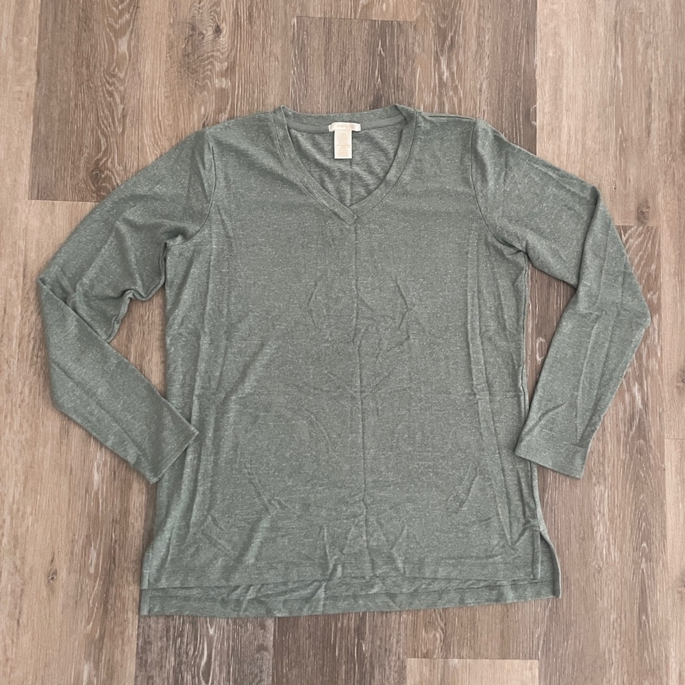 Women's Green V-Neck Sweater